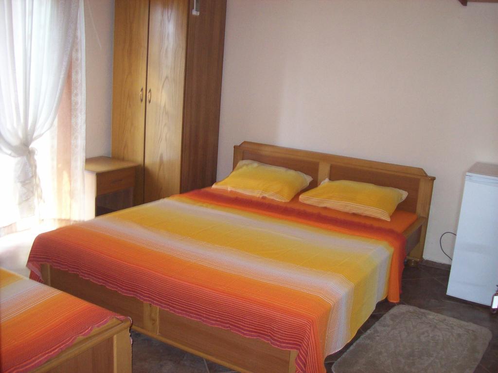 Lukic Apartmani Bar Exterior photo